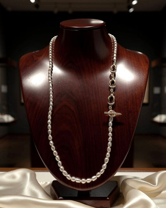 Elegante Süßwasserperlen-Halskette mit 4-6mm perlen und 14k vergoldeten Elementen, handgefertigter Schmuck für Frauen.