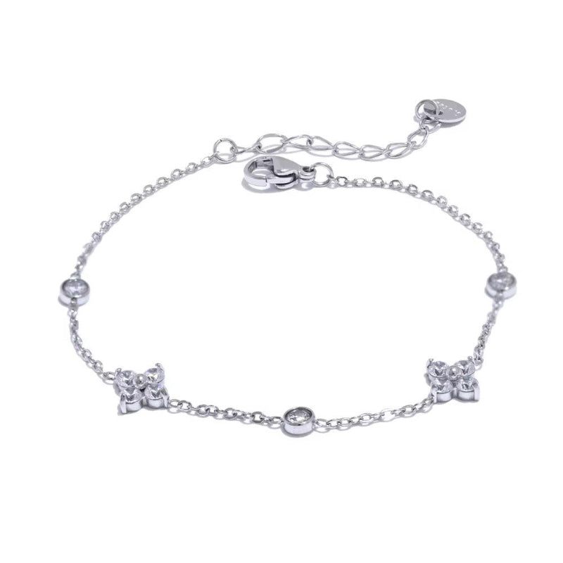 Damen Armband 18k vergoldet mit Zirkonia – Eleganter Alltagsschmuck in Platinfarbe.