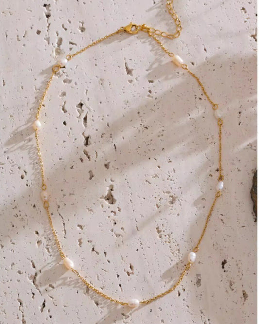 Hochwertige Edelstahl_Halskette_mit_Süßwasserperlen