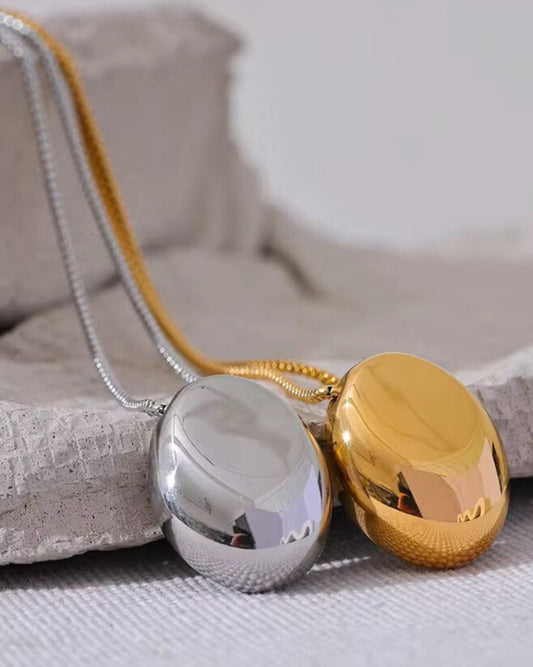 Lange_Halskette_mit_Anhänger_und_PVD_Echtvergoldung